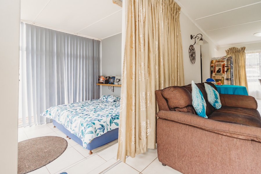 3 Bedroom Property for Sale in Denneoord Western Cape